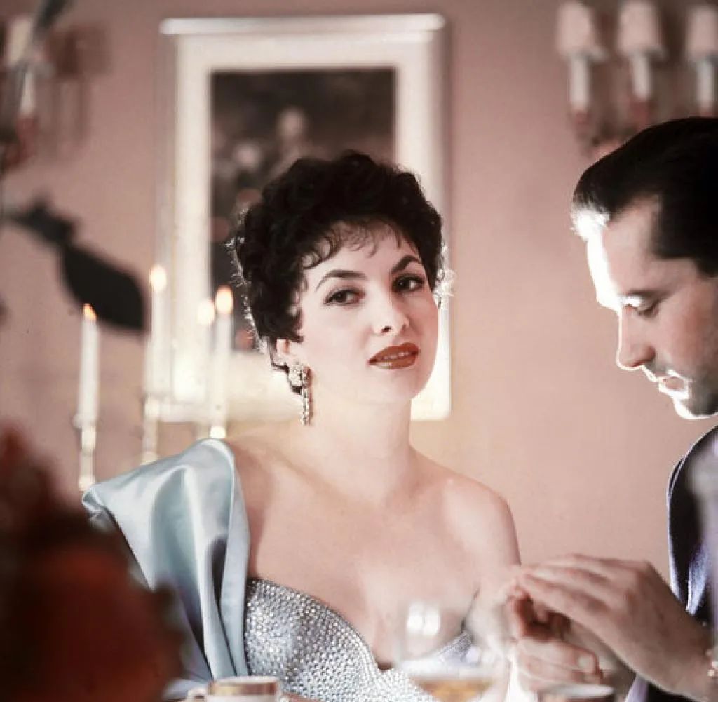 意大利美人都是上帝眷顾的*物尤**