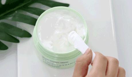 冬天干肌肤补水面膜,女生冬天脸干燥起皮用什么面膜