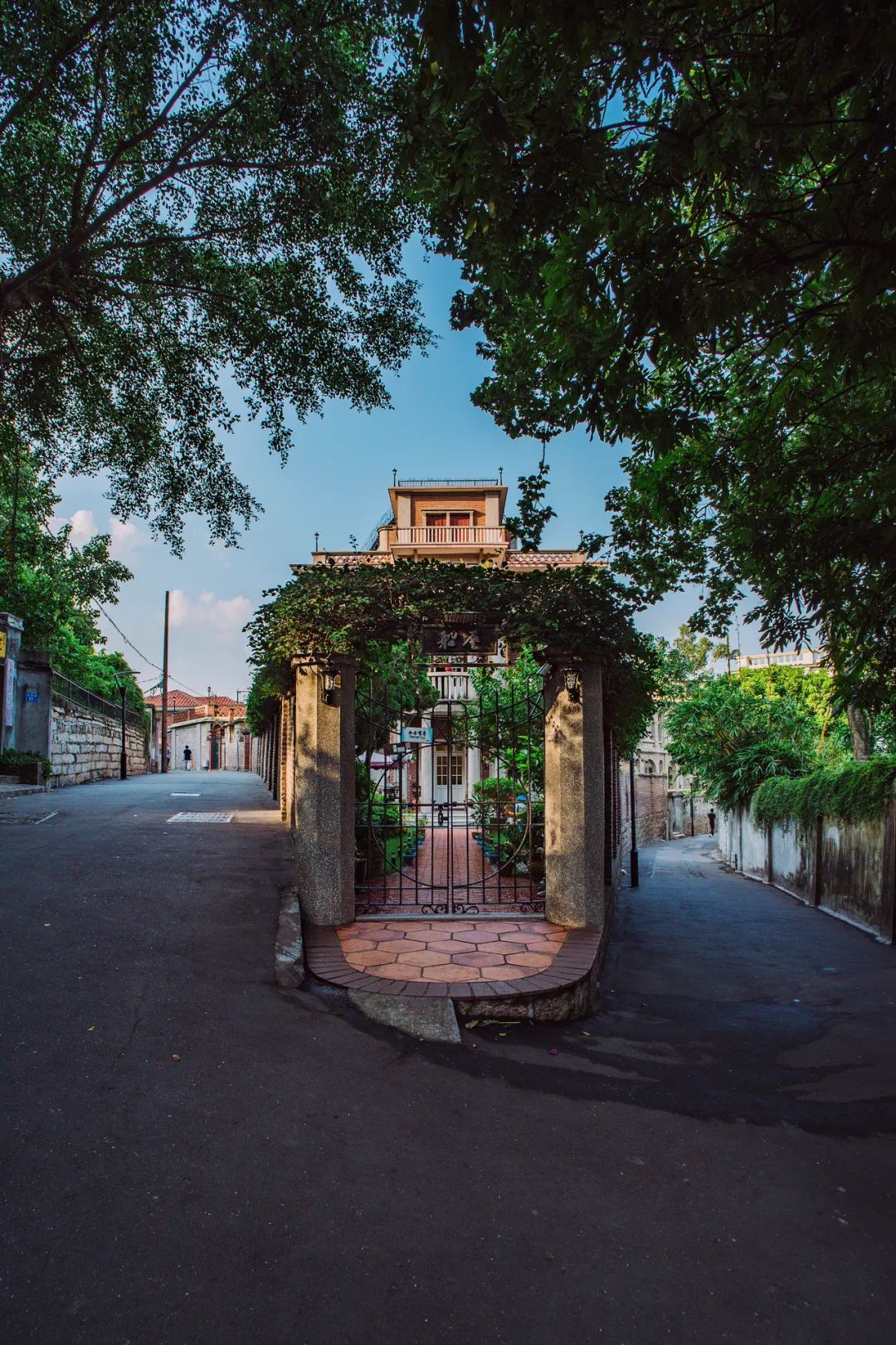 鼓浪屿值得住一晚吗,厦门鼓浪屿哪里值得玩