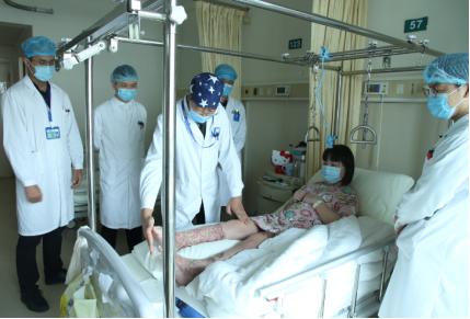 腿被卡车碾压会截肢吗,双腿被大货车碾压要截肢吗