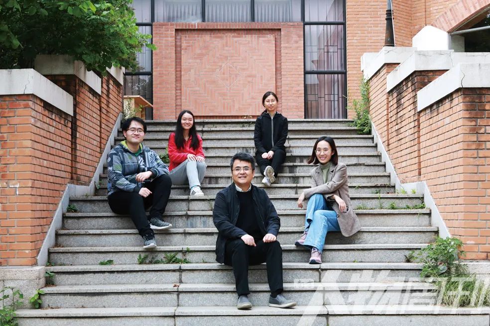 疫苗的来袭 (疫苗进度赛跑)