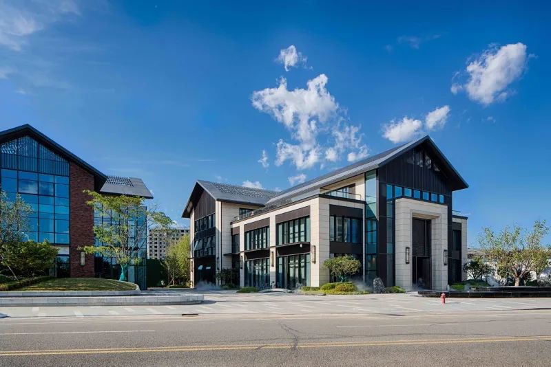 中储城邦、中骏·雍景府、金融街·金悦府、雍鑫*雍祥园好产品让开发项目收获“点赞”