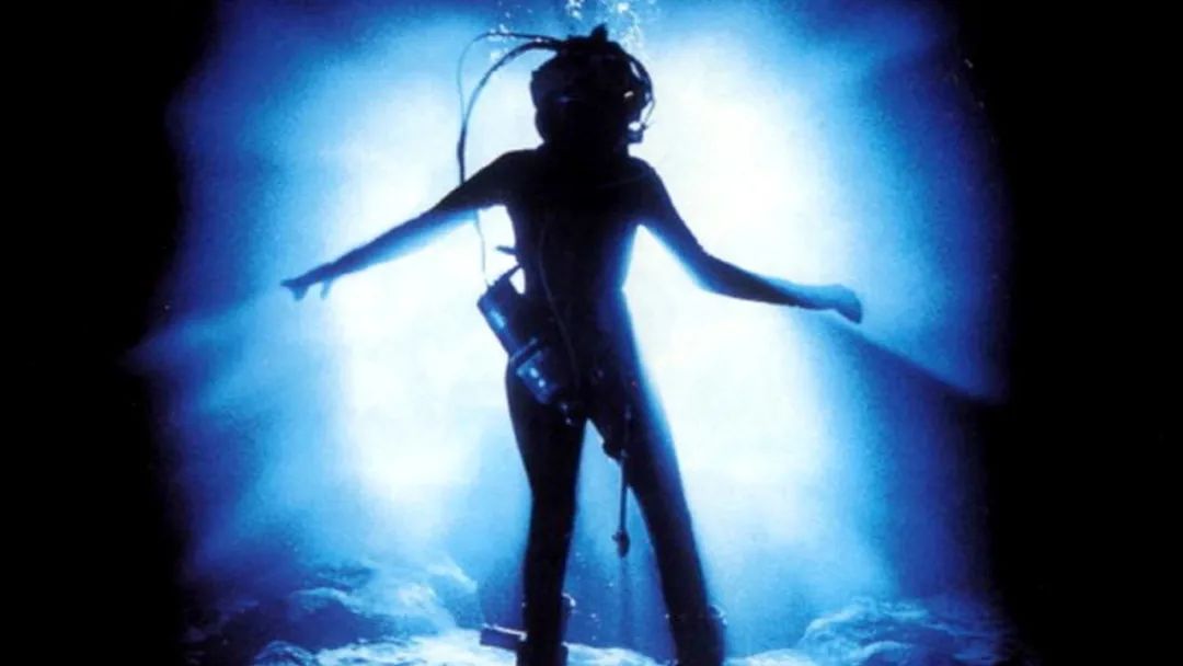 即使被它淹没也不会窒息,这是什么神奇液体?