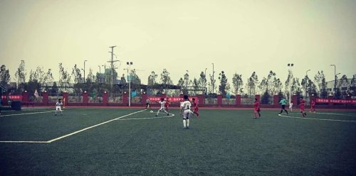 秦汉新城:这群十几岁的农家娃有一个足球梦