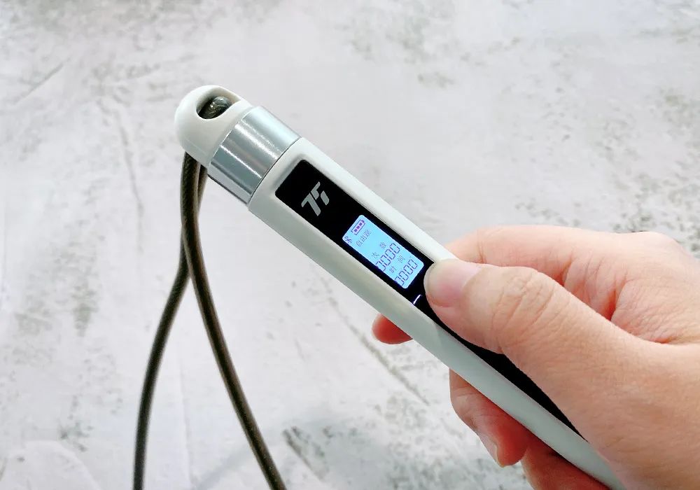 跳绳结合跑步减肥怎么练习,跑步跳绳减肥能练出马甲线吗