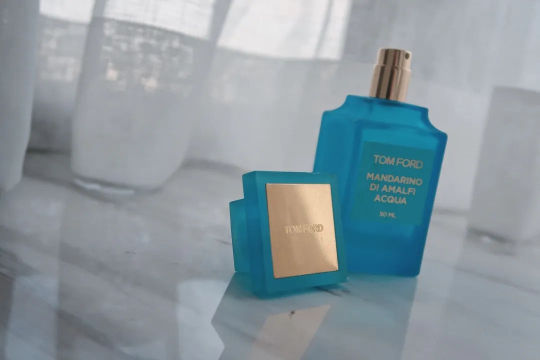 玻璃瓶水瓶1500ml空瓶,朝三暮四大水瓶图片