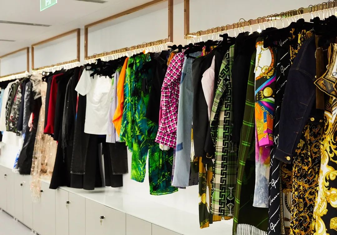 去朋友公司上班会有什么体验,去朋友公司带东西