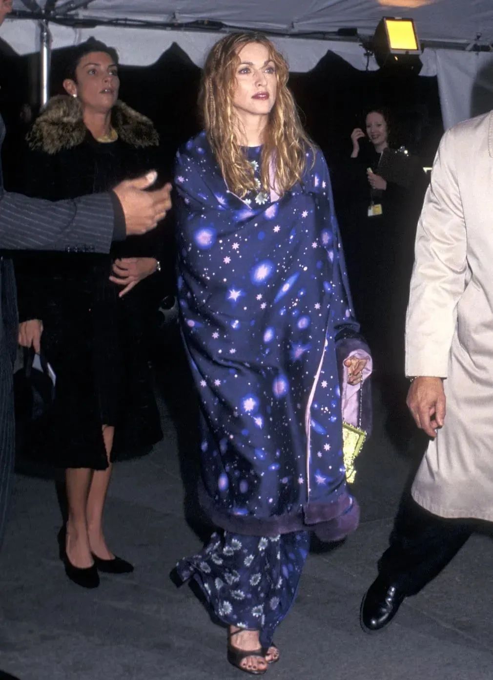 metgala最全红毯造型,2022metgala红毯中国明星