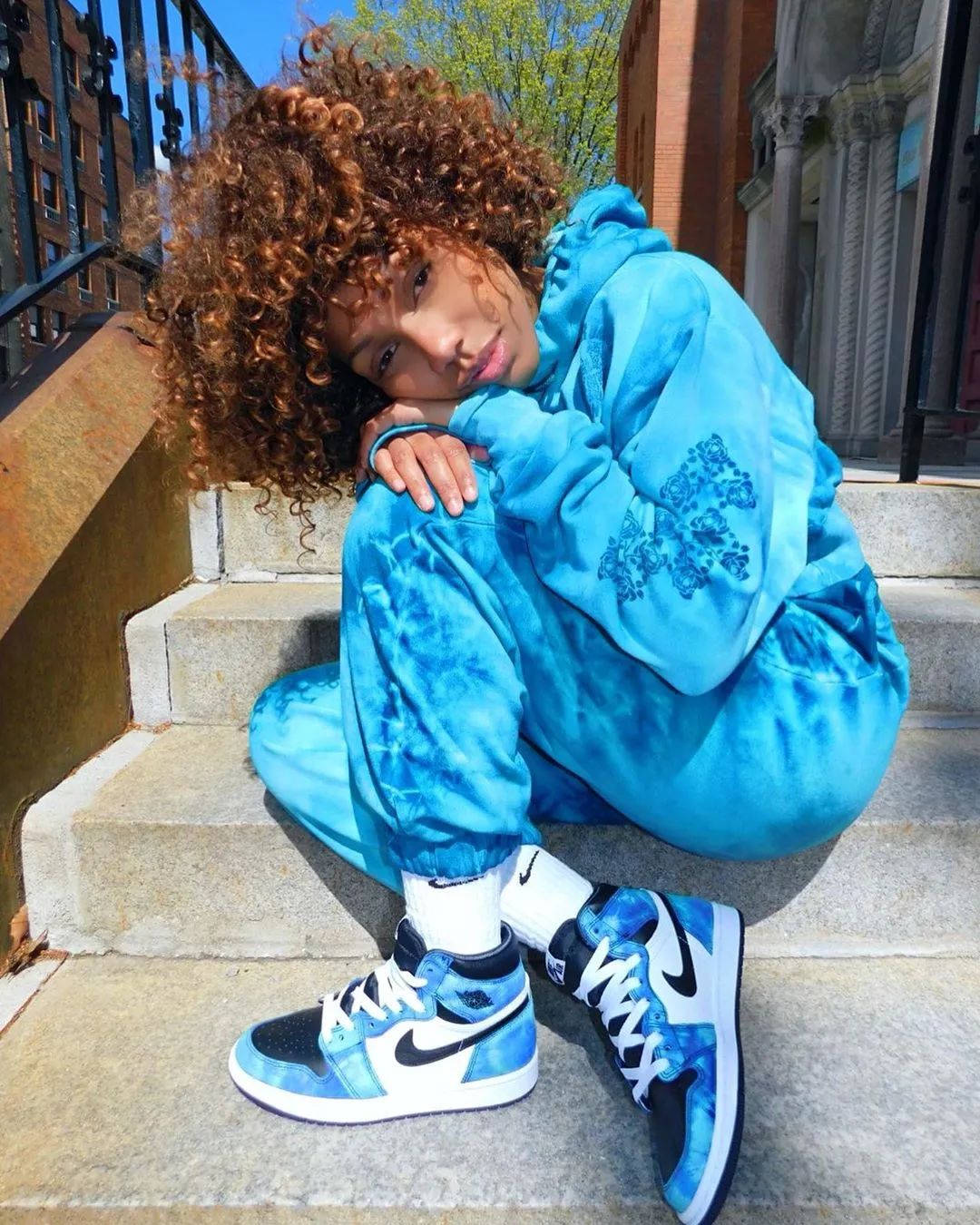 aj1高帮倒钩篮球鞋nike最火的颜色,nike扎染高帮aj1