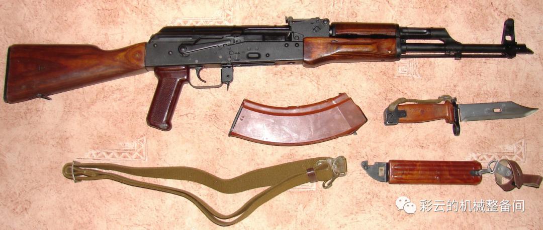 为什么ak47变成了连发,为什么ak47性能优越