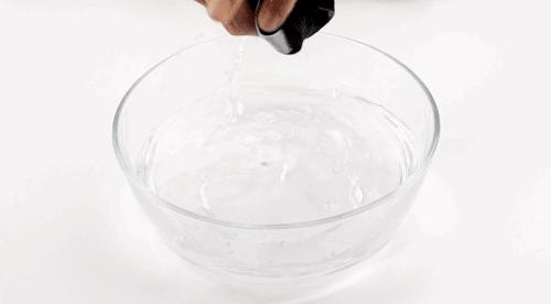 女性经常穿紧身内裤会怎样,不同阶段女人内裤的变化