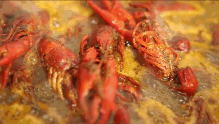 吃小龙虾的正确步骤,过夜的小龙虾能吃吗