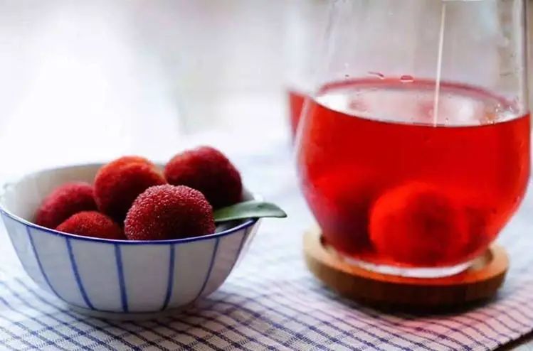 吃杨梅的季节尝一尝春天的味道,昆明又到了吃花的季节