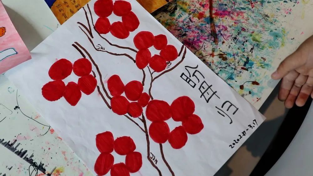 春天的儿童画照片,童画春天