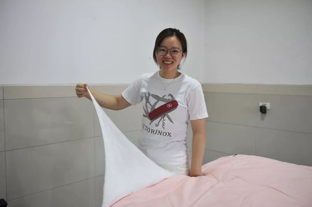 轻松两招带你揭开蚕丝被的真面目,蚕丝被最近新闻