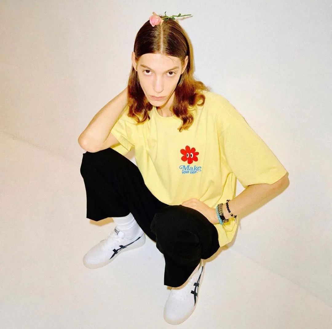 被刷屏的网红女孩,被霸屏的女孩