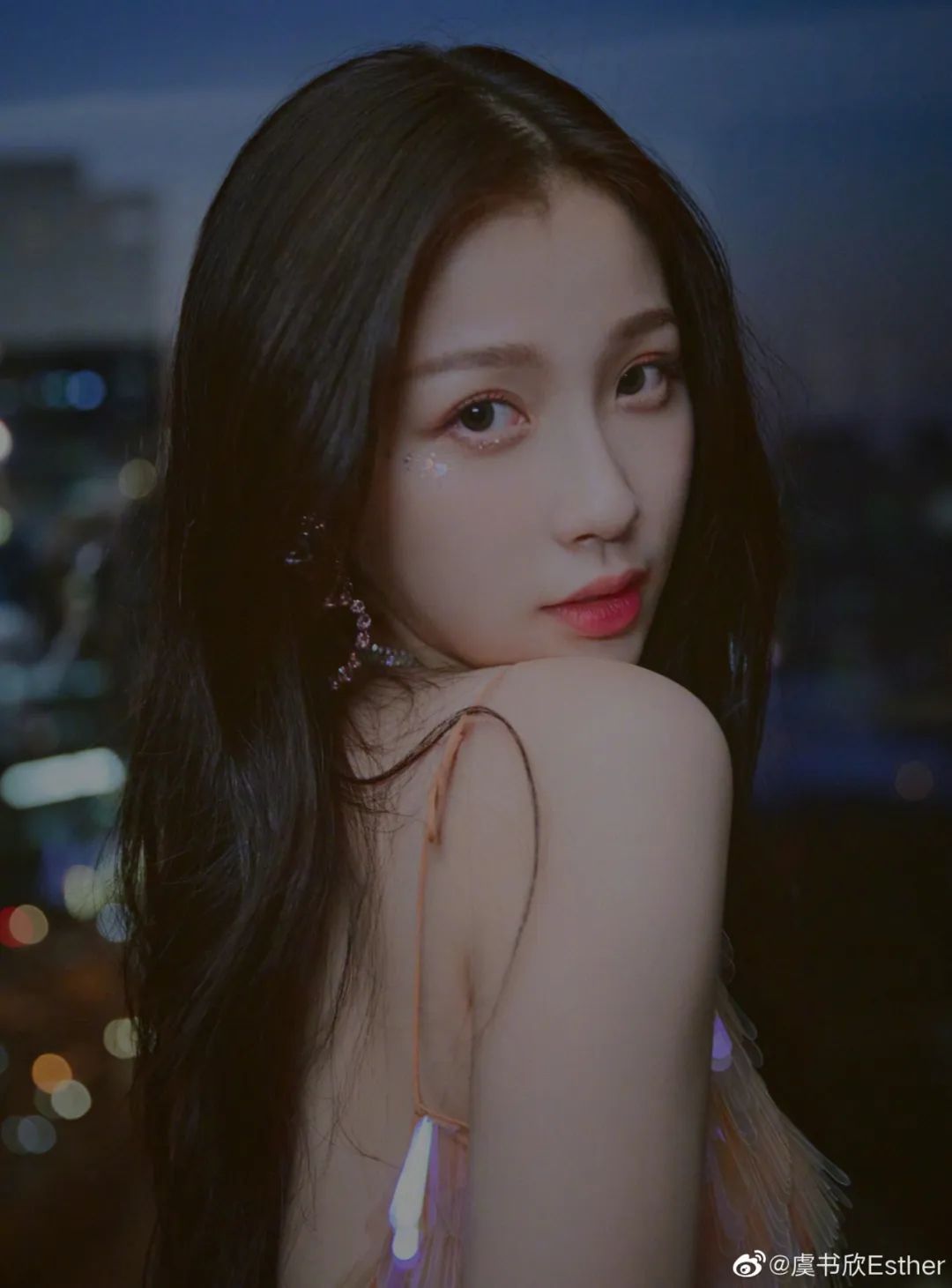 第一眼美女妆容可爱,第一眼美女惊艳妆容