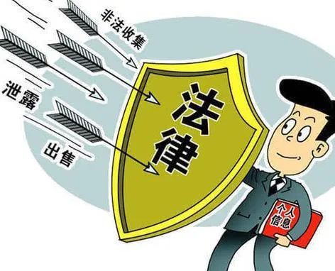 福州一小区新换“微信”门禁，业主担心老人孩子使用不便！「新闻三剑客」