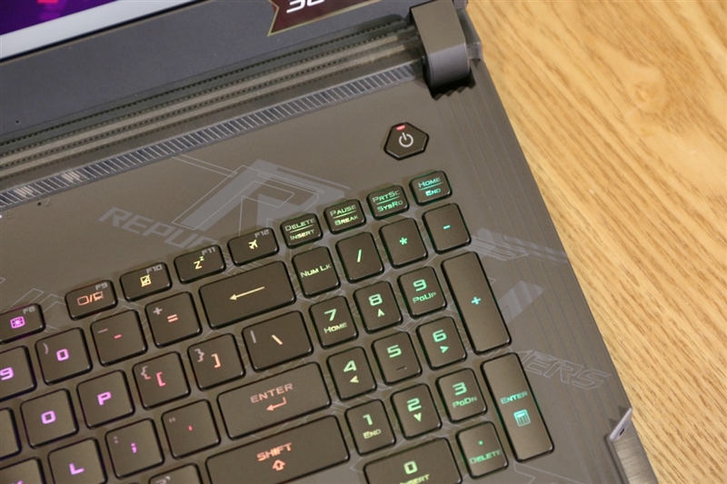 rog枪神4plus对比魔霸新锐,rog笔记本枪神4plus开箱