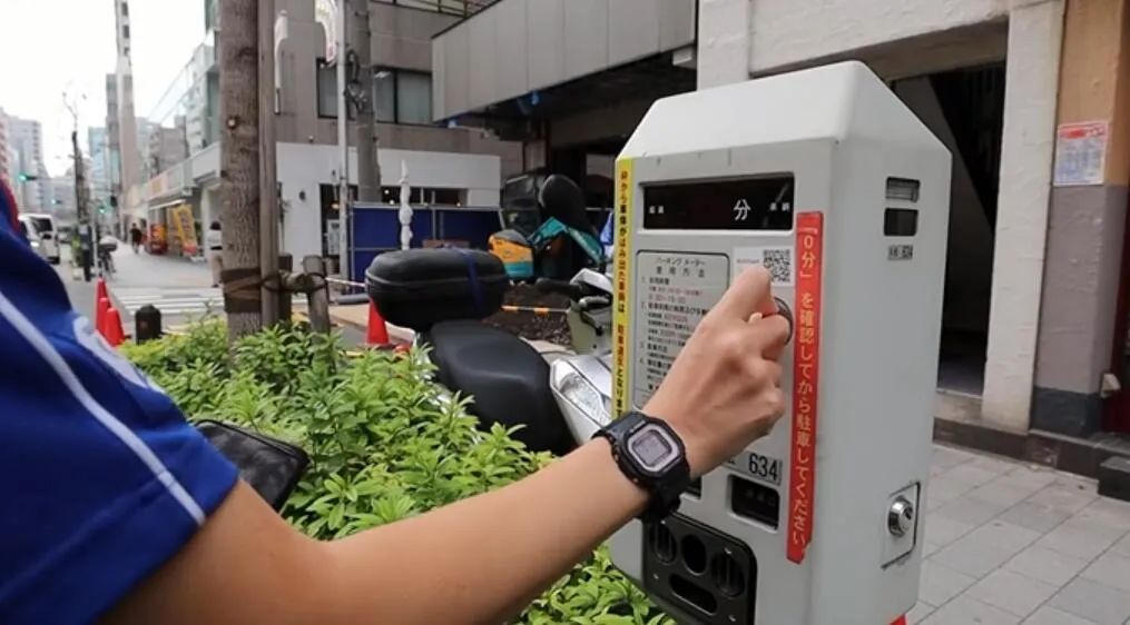 日本女快递员的一天过的有多潇洒,日本快递员的一天视频