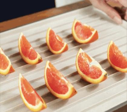 2亿细菌藏身菜板，99%抗菌的变态菜板，不发霉，磨刀磨蒜样样能行
