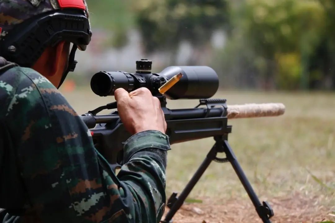 特战队员极限训练仅用7分成功,特战队员极限训练仅用7分逃生