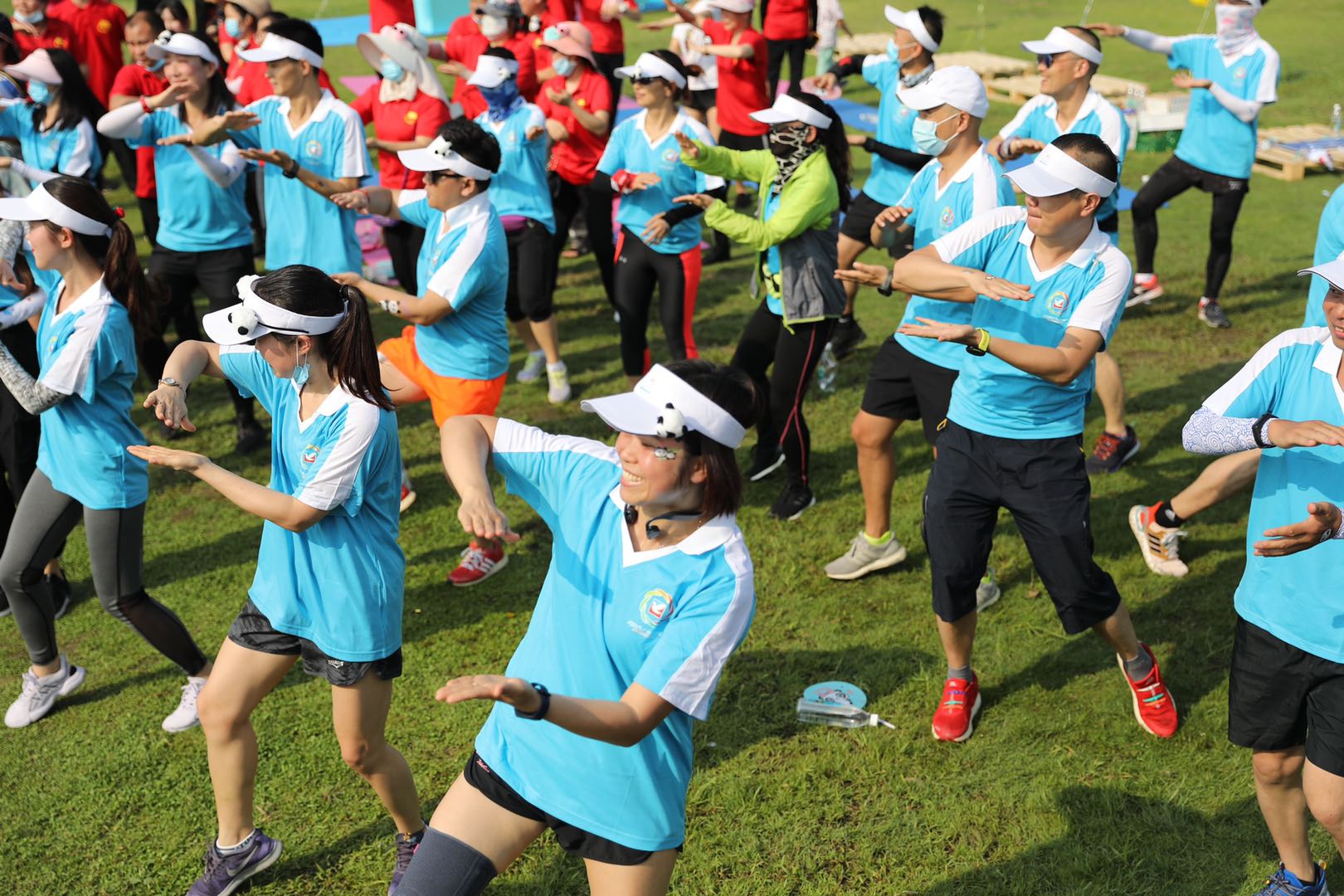 成都熊猫欢欢喜喜,成都大运会开幕式满屏都是熊猫