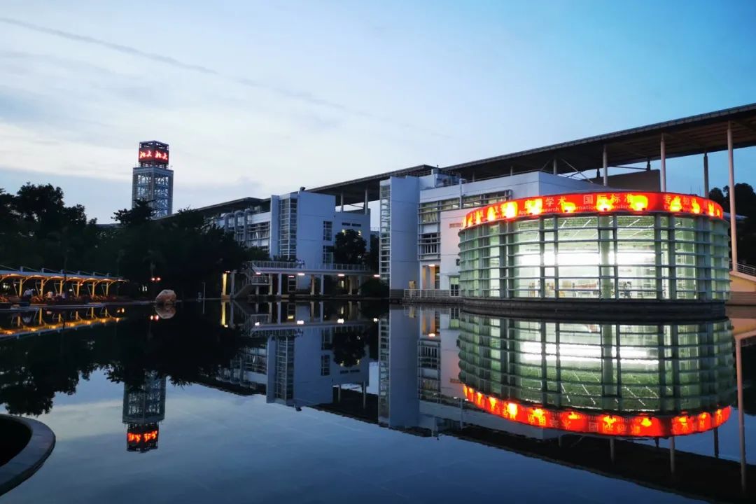 北京大学2020毕业典礼门票亮相！网友：要留好！