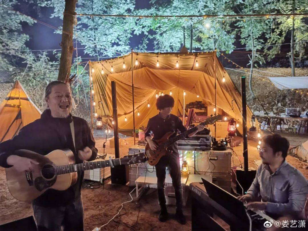 娄艺潇住的哪个酒店,娄艺潇旅游住民宿