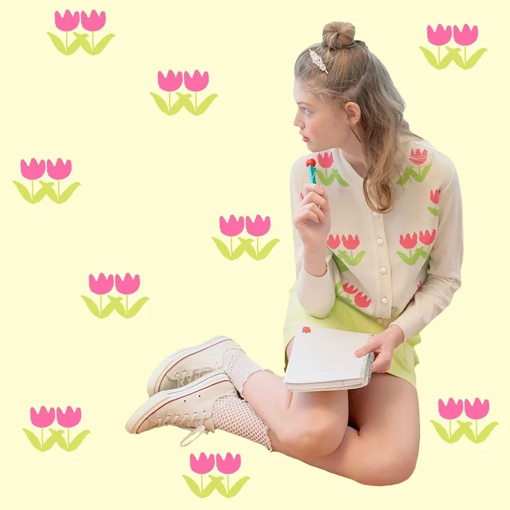 blackpink泫雅摆尾,blackpink全员观看泫雅舞台