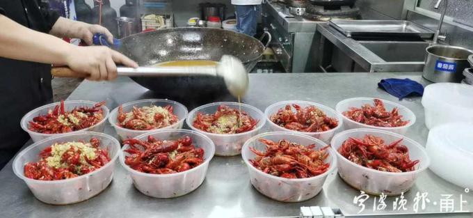 余姚市民注意!大虾难觅价格下滑,今年的小龙虾要淡出江湖了!想吃抓紧