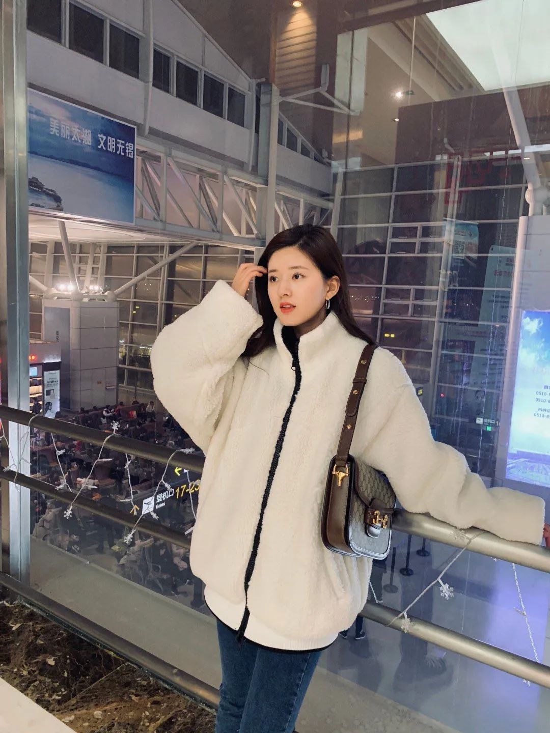 去赵露思家里做客是什么综艺,赵露思私下穿衣打扮