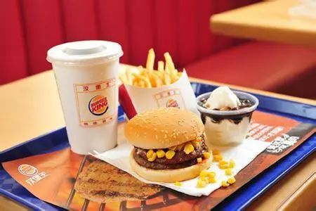 在广州过生日有这么多福利！带上你的身份证，免费蹭喝蹭玩蹭霸王餐