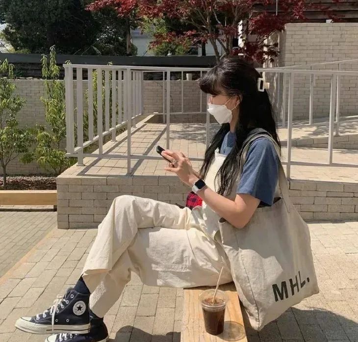 王漫妮同款包包帆布包搭配,王漫妮同款包拼接