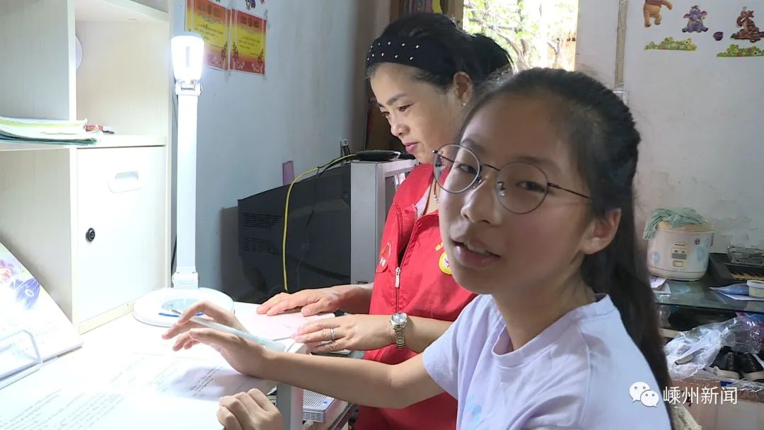 免费送桌子椅子,免费送电脑椅