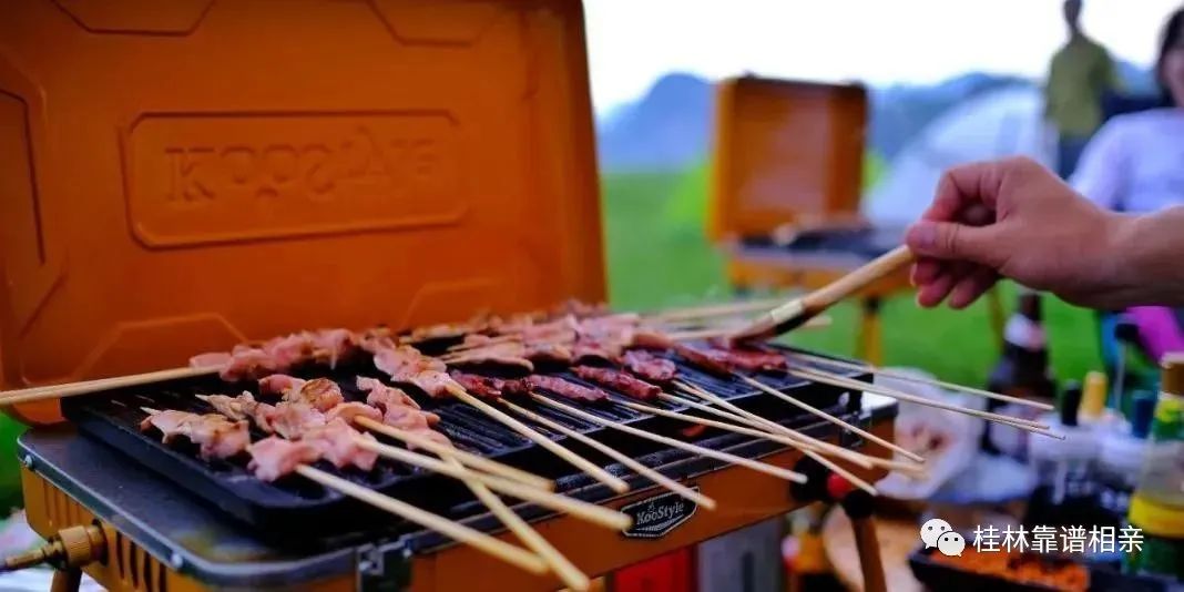 全是帅哥美女!周日,漓江边的这场浪漫单身Party怕是要火,快报名