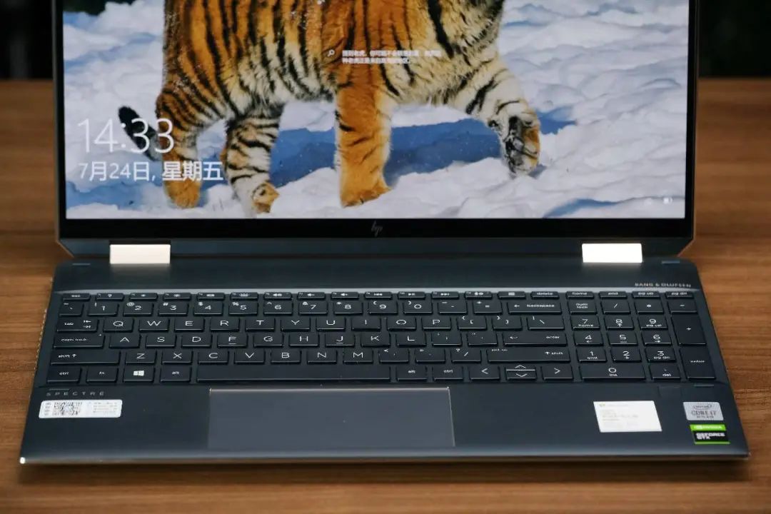 惠普spectrex36015测评,惠普spectrex360二合一功能