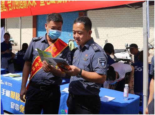 致敬八一的红与绿,致敬八一从橄榄绿到警营蓝