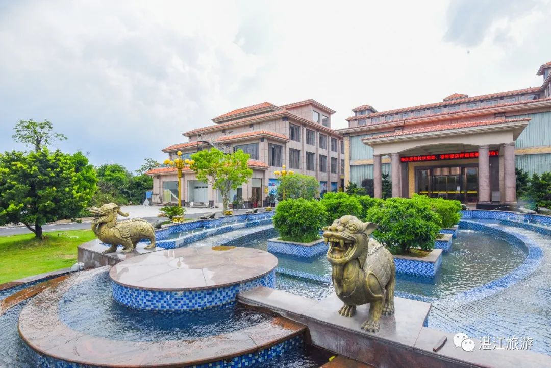 泡温泉爬山休闲的好去处,泡温泉沙雕