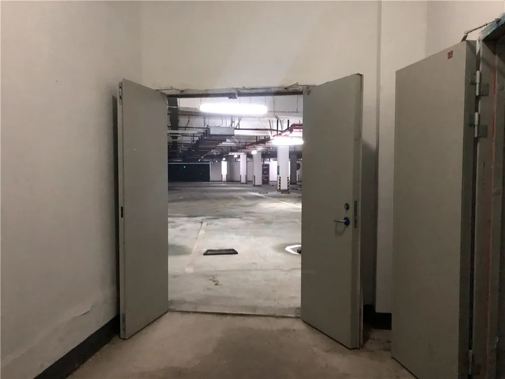 一街之隔房价多少钱一平米,一街之隔房价为何能差出8000元