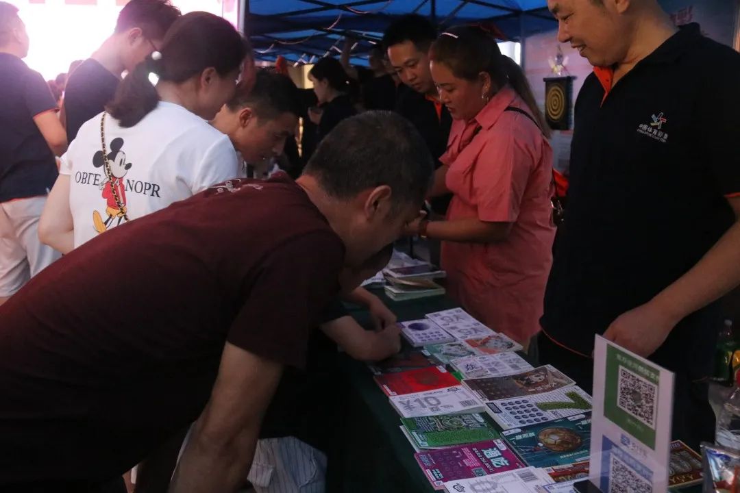 浙江金华体彩“金彩时刻”：这一刻你光芒万丈