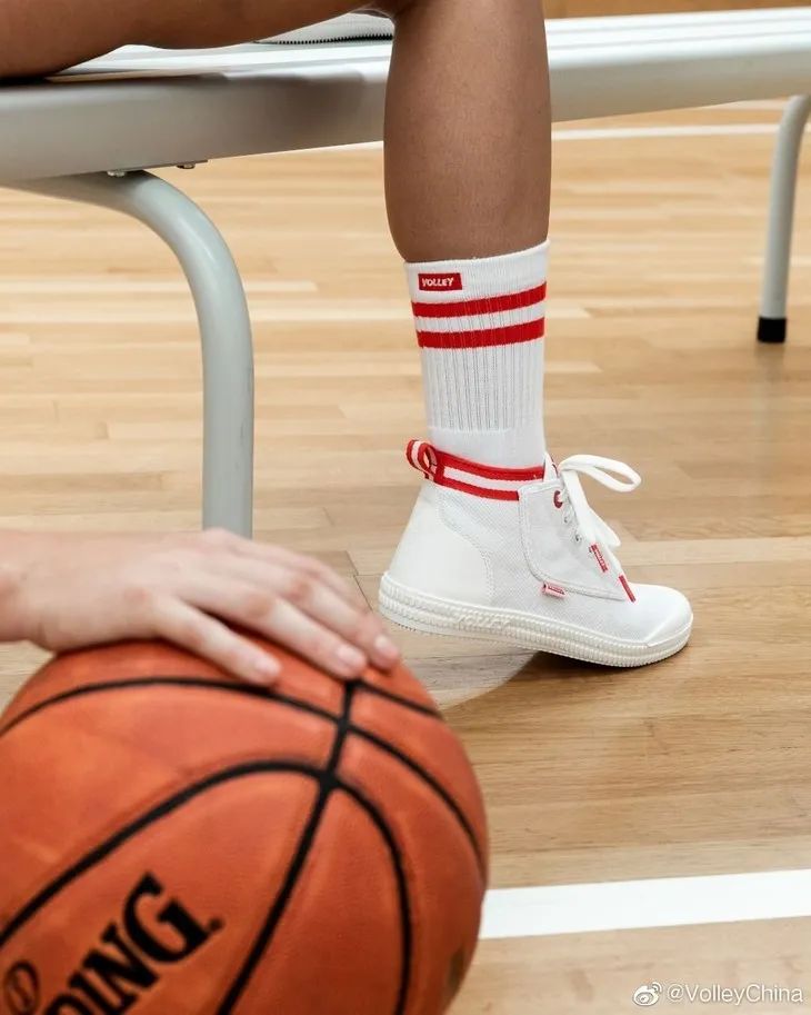 《姐姐》到四公，姐姐们已成专业运动鞋鉴赏团