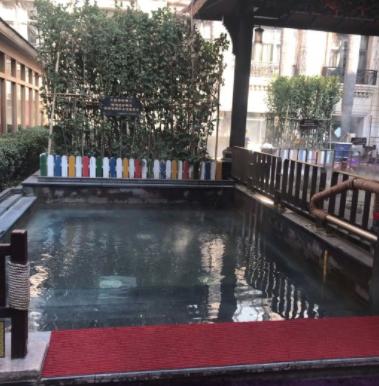 金秋泡汤正当时，这才是舒坦