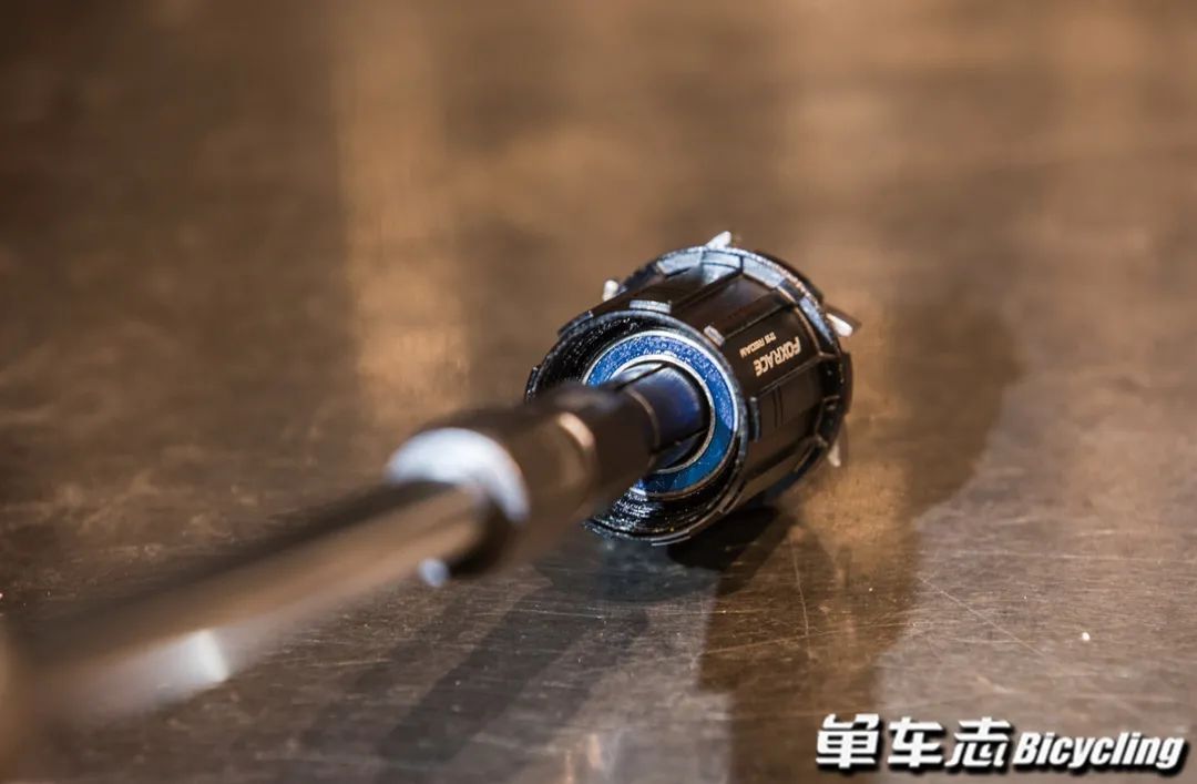 久裕培林花鼓塔基的拆卸保养视频,公路自行车培林花鼓保养