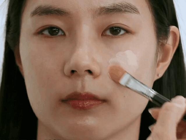 怎么画无瑕底妆专业化妆师,怎么画明星化妆师的底妆