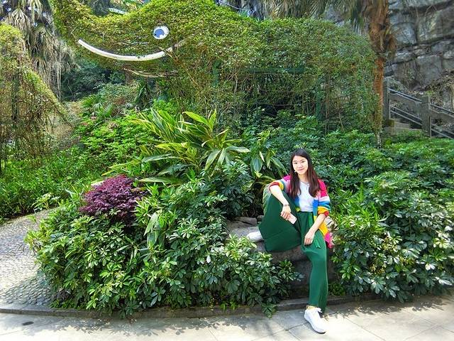 一叶轻舟过烟雨漓江全文,游览阳朔漓江诗词