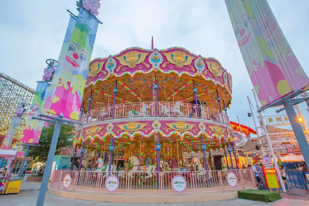 成都欢乐谷教师节家属优惠,武汉欢乐谷医务人员可以带家属吗