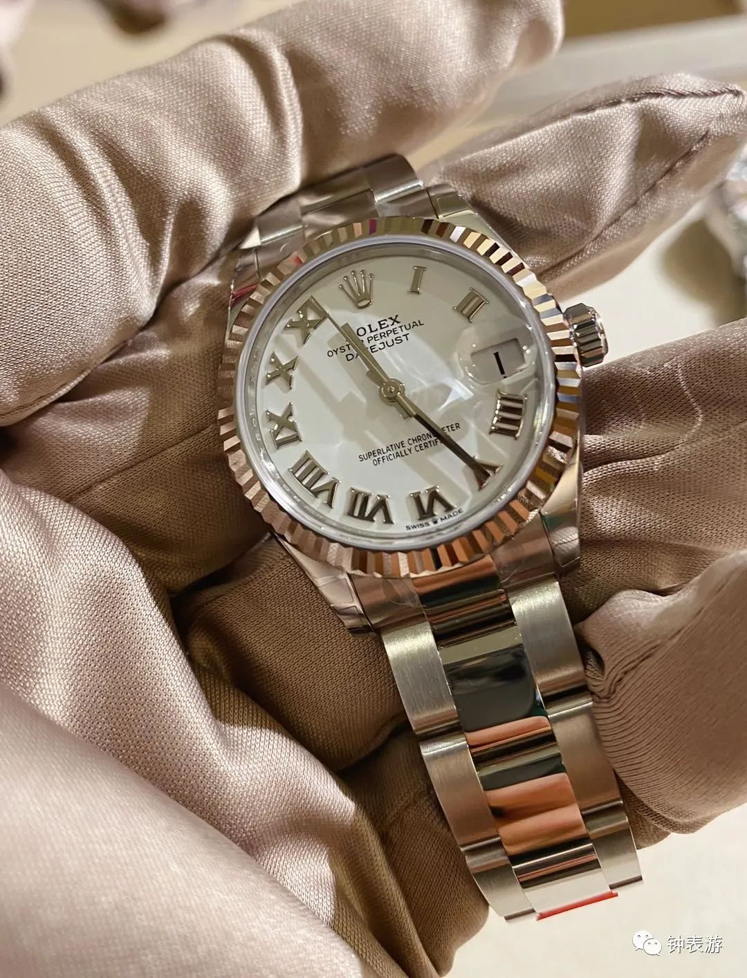 劳力士绿鬼和黑间金,劳力士新款绿水鬼超强放大细节图