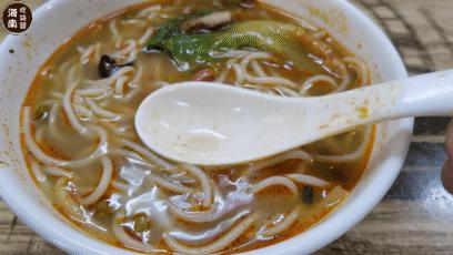 螺蛳粉吃起来香闻起来臭,螺蛳粉臭但是好吃停不下来