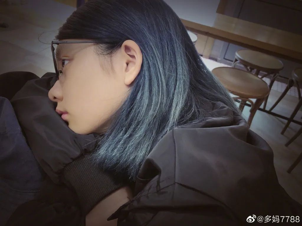 健身女孩走红,美少女健身最火视频